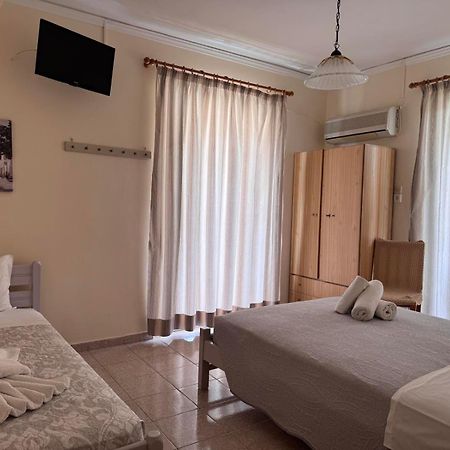 Matrona Apartments Poros Town Bagian luar foto