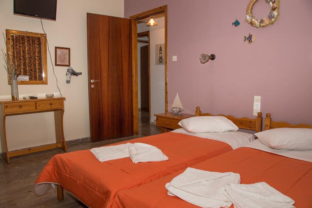 Matrona Apartments Poros Town Bagian luar foto