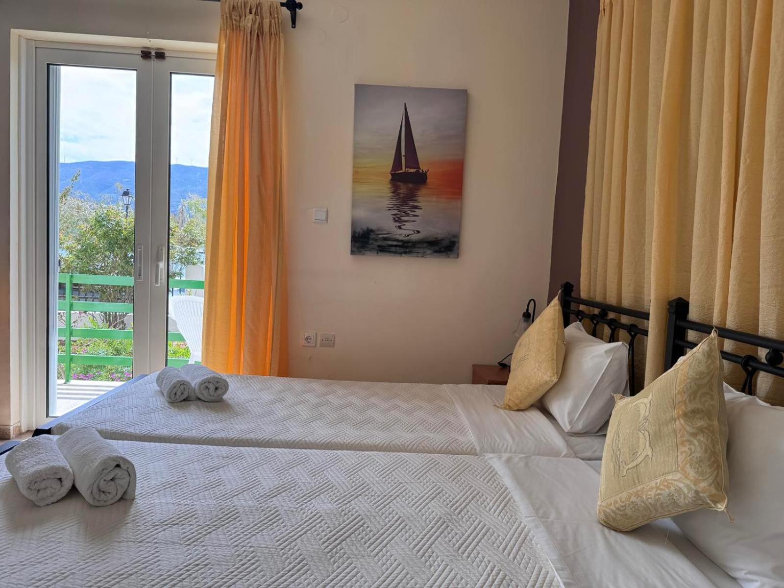 Matrona Apartments Poros Town Bagian luar foto