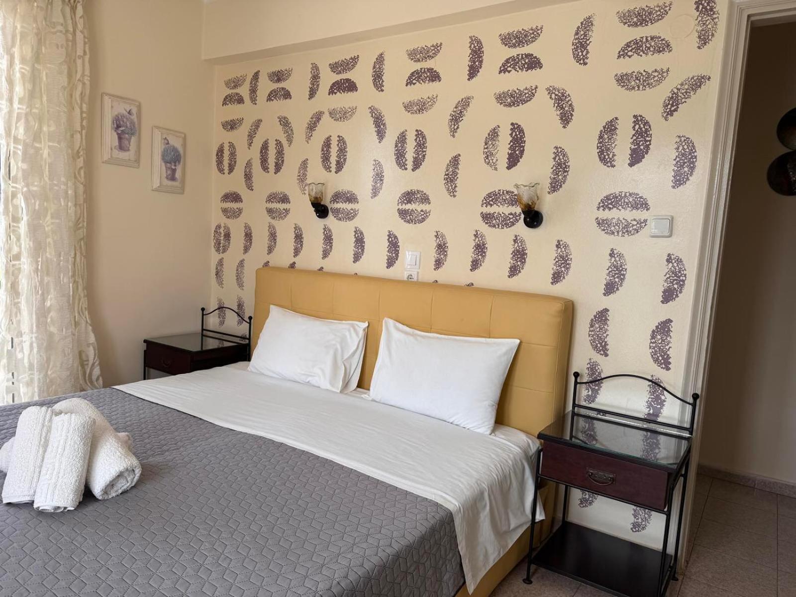 Matrona Apartments Poros Town Bagian luar foto