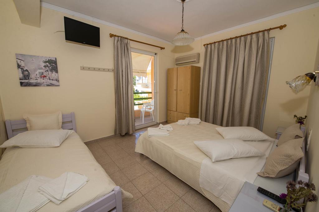 Matrona Apartments Poros Town Bagian luar foto