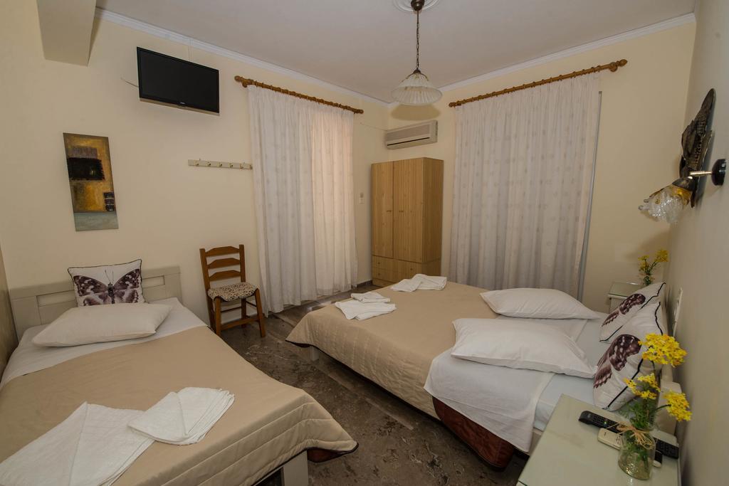 Matrona Apartments Poros Town Bagian luar foto