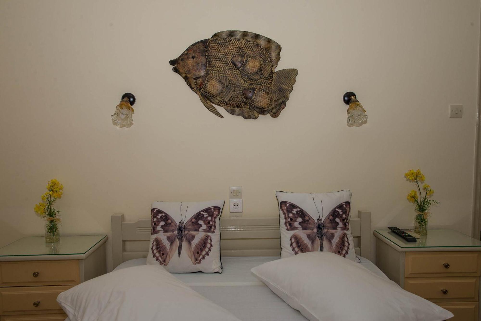 Matrona Apartments Poros Town Bagian luar foto