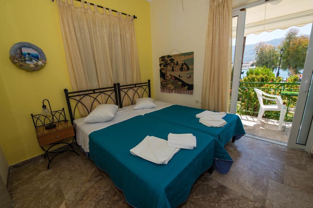 Matrona Apartments Poros Town Bagian luar foto
