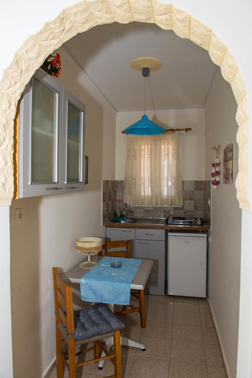 Matrona Apartments Poros Town Bagian luar foto